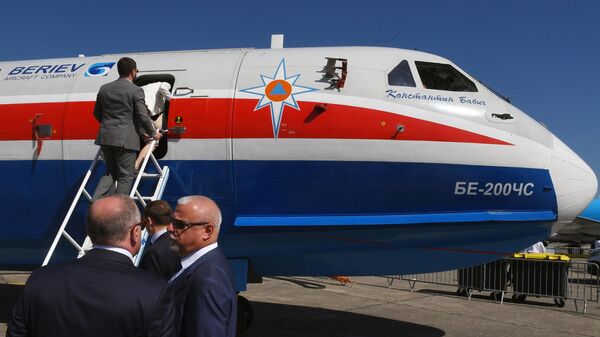 Российский самолет-амфибия Бе-200ЧС, разработанный ТАНТК имени Г. М. Бериева и производимый на Иркутском авиационном заводе, представленный на международном аэрокосмическом салоне Paris Air Show 2019 во Франции Российский самолет-амфибия Бе-200ЧС, разработанный ТАНТК имени Г. М. Бериева и производимый на Иркутском авиационном заводе, представленный на международном аэрокосмическом салоне Paris Air Show 2019 во Франции