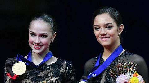 Алина Загитова и Евгения Медведева Алина Загитова и Евгения Медведева