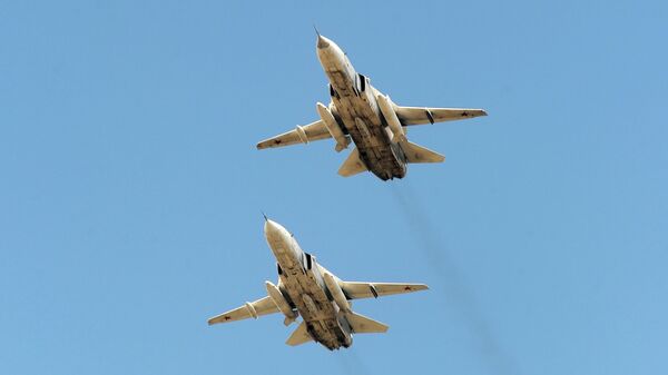 Фронтовые бомбардировщики СУ-24 М совершают полет на сводной тренировке динамического показа боевых возможностей вооружения и военной техники с авиацией в рамках предстоящего Международного военно-технического форума Армия-2019 в парке Патриот Фронтовые бомбардировщики СУ-24 М совершают полет на сводной тренировке динамического показа боевых возможностей вооружения и военной техники с авиацией в рамках предстоящего Международного военно-технического форума Армия-2019 в парке Патриот
