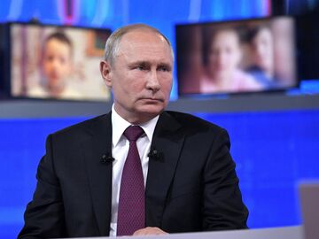 Прямая линия с президентом РФ Владимиром Путиным