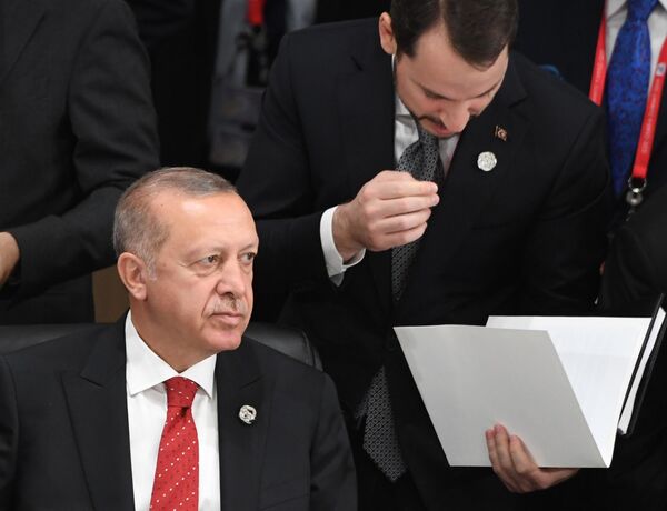 Presidente turco Recep Tayyip Erdogan na cimeira G20 em Osaka. 28 de junho de 2019 Presidente turco Recep Tayyip Erdogan na cimeira G20 em Osaka. 28 de junho de 2019