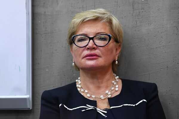 Светлана Бик– исполнительный директор НАКДИ, Председатель Экспертного совета по рынку долгосрочных инвестиций при Банке России Светлана Бик– исполнительный директор НАКДИ, Председатель Экспертного совета по рынку долгосрочных инвестиций при Банке России