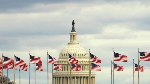 Здание Конгресса США на Капитолийском холме в Вашингтоне Здание Конгресса США на Капитолийском холме в Вашингтоне