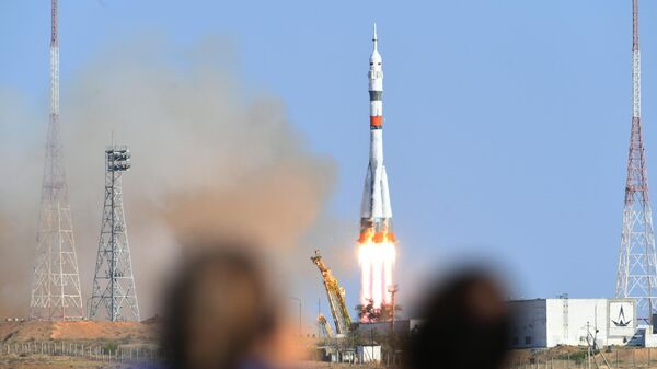 Запуск ракеты-носителя Союз-2.1а с пилотируемым кораблем Союз МС-14 со стартовой площадки космодрома Байконур Запуск ракеты-носителя Союз-2.1а с пилотируемым кораблем Союз МС-14 со стартовой площадки космодрома Байконур
