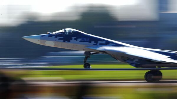 Российский многофункциональный истребитель пятого поколения Су-57 на Международном авиационно-космическом салоне МАКС-2019 Российский многофункциональный истребитель пятого поколения Су-57 на Международном авиационно-космическом салоне МАКС-2019