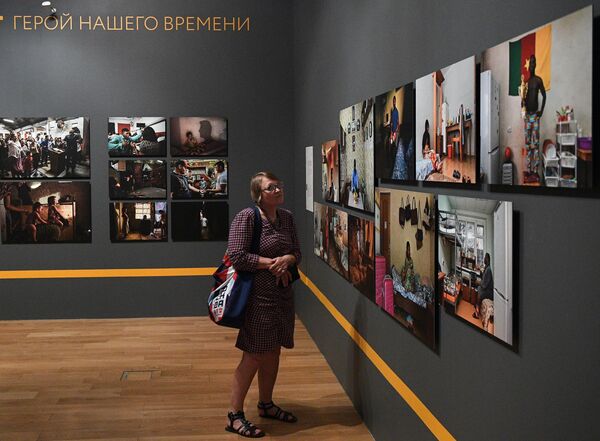 На открытии выставки победителей V Международного конкурса фотожурналистики имени Андрея Стенина в выставочном комплексе Государственного исторического музея На открытии выставки победителей V Международного конкурса фотожурналистики имени Андрея Стенина в выставочном комплексе Государственного исторического музея