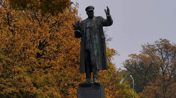 ЗаЧЕХлили совесть. В Праге все-таки управились с маршалом Коневым ЗаЧЕХлили совесть. В Праге все-таки управились с маршалом Коневым