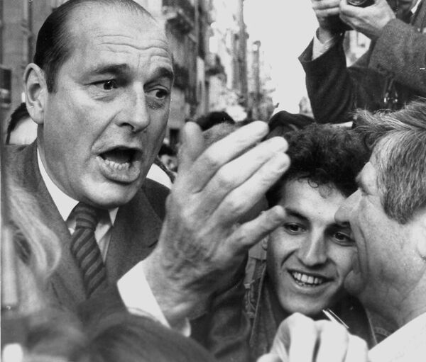 Премьер-министр Франции Жак Ширак в Бордо. 11 марта 1988 года Премьер-министр Франции Жак Ширак в Бордо. 11 марта 1988 года