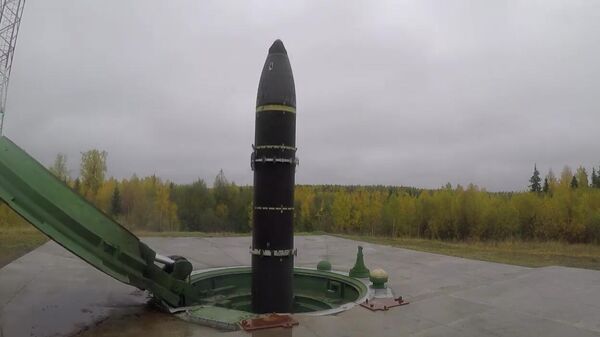 Учебно-боевой пуск баллистической ракеты Тополь-М с космодрома Плесецк Учебно-боевой пуск баллистической ракеты Тополь-М с космодрома Плесецк