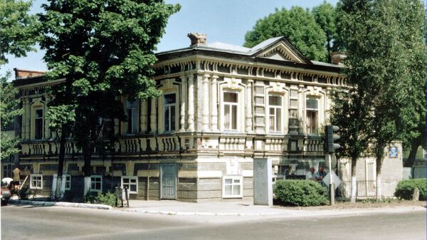 Здание ейского детского дома, воспитанников которого казнили эсэсовцы 9 октября 1942 года Здание ейского детского дома, воспитанников которого казнили эсэсовцы 9 октября 1942 года