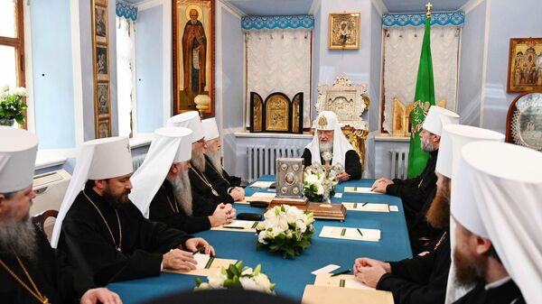 Заседание Священного Синода Русской Православной Церкви Заседание Священного Синода Русской Православной Церкви