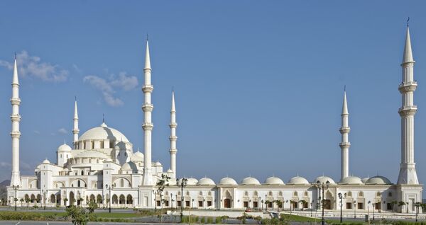 Мечеть в Фуджейре, ОАЭ Мечеть в Фуджейре, ОАЭ