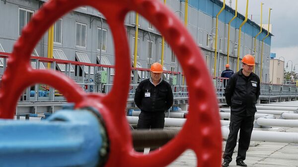 Рабочие на подземном газохранилище на Украине Рабочие на подземном газохранилище на Украине