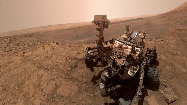 Селфи марсохода Curiosity на хребте имени Веры Рубин на Марсе. 11 октября 2019 год Селфи марсохода Curiosity на хребте имени Веры Рубин на Марсе. 11 октября 2019 год