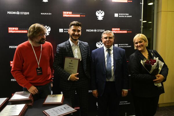 Конкурс ПРО Образование. Учитель из Белгорода Андрей Федотов, более известный как Учитель от БЛОГа Конкурс ПРО Образование. Учитель из Белгорода Андрей Федотов, более известный как Учитель от БЛОГа