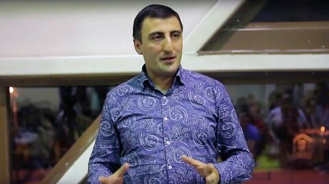 Трёхкратный чемпион мира по тайскому боксу Ашот Болян Трёхкратный чемпион мира по тайскому боксу Ашот Болян