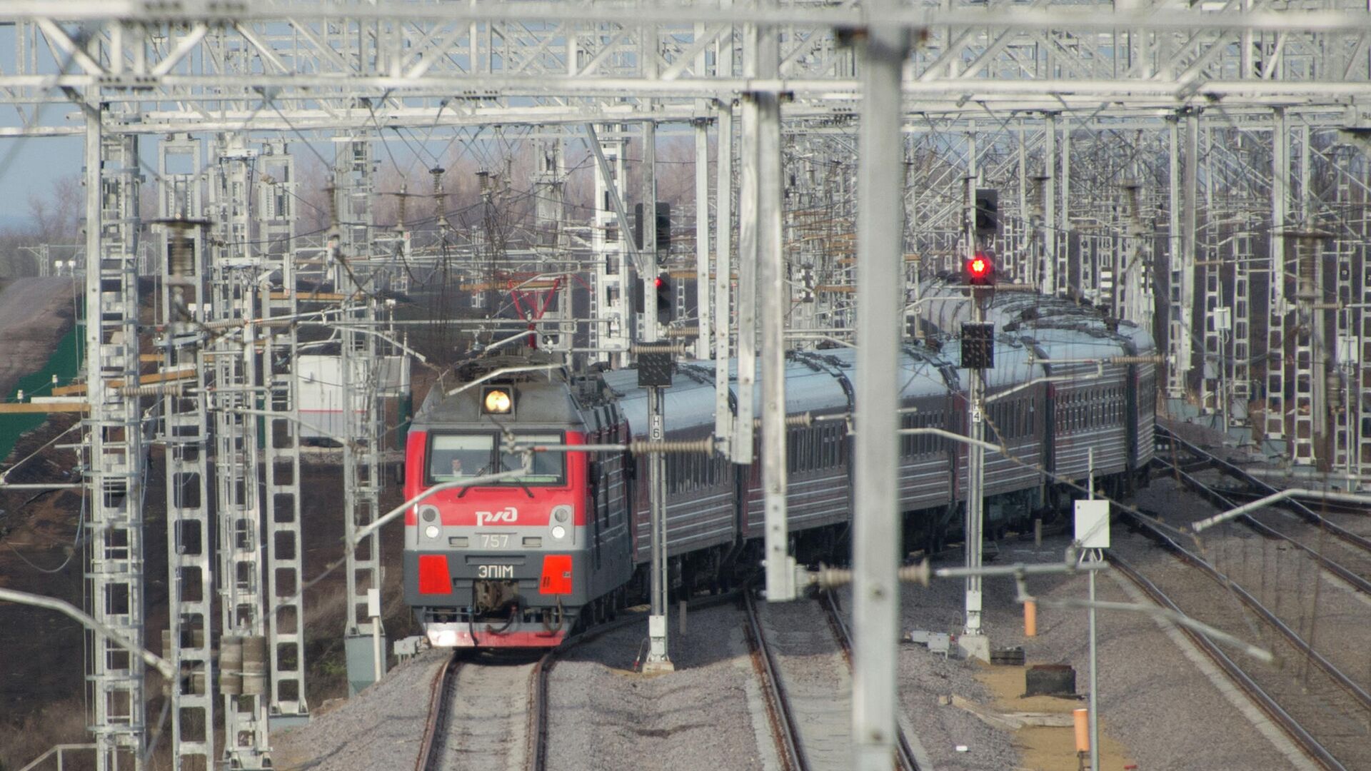 Для транспортировки пассажиров с места ЧП под Калугой направили поезд
