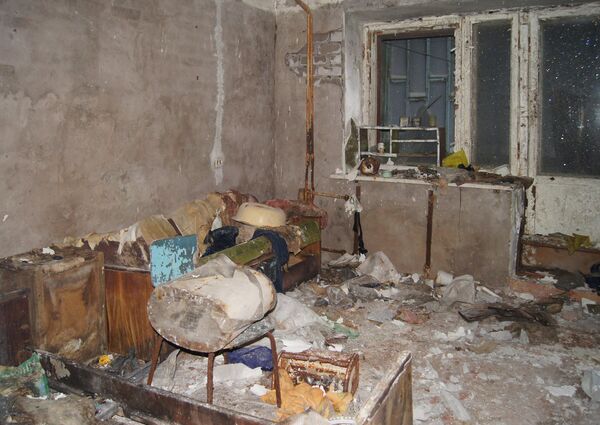 Комната в заброшенном поселке Комната в заброшенном поселке
