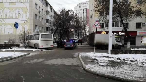 Вахтовый автобус марки КАвЗ, обслуживающий одну из организации Уфы, съехал с дороги и допустил наезд на здание. 26 ноября 2019 Вахтовый автобус марки КАвЗ, обслуживающий одну из организации Уфы, съехал с дороги и допустил наезд на здание. 26 ноября 2019