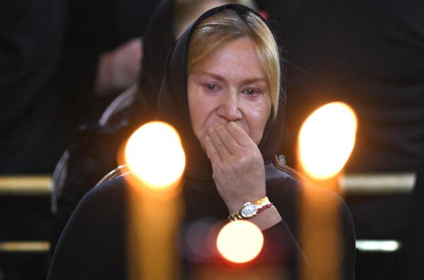 Вдова Ю. Лужкова Елена Батурина на церемонии прощания Вдова Ю. Лужкова Елена Батурина на церемонии прощания