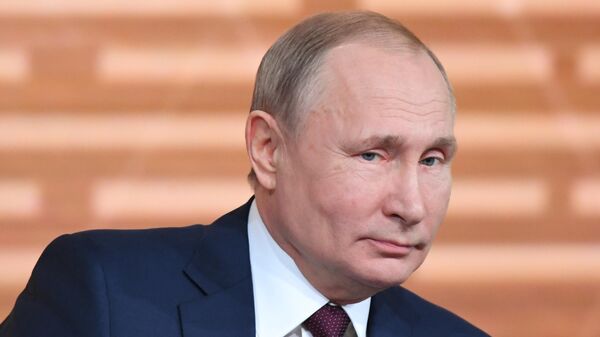 Президент РФ Владимир Путин на большой ежегодной пресс-конференции Президент РФ Владимир Путин на большой ежегодной пресс-конференции
