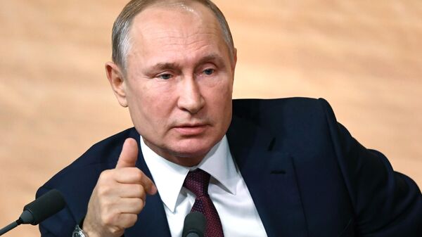 Президент РФ Владимир Путин на большой ежегодной пресс-конференции Президент РФ Владимир Путин на большой ежегодной пресс-конференции