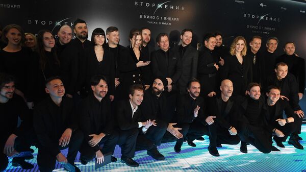 Актеры и участники съемочной группы на премьере фильма Вторжение Актеры и участники съемочной группы на премьере фильма Вторжение