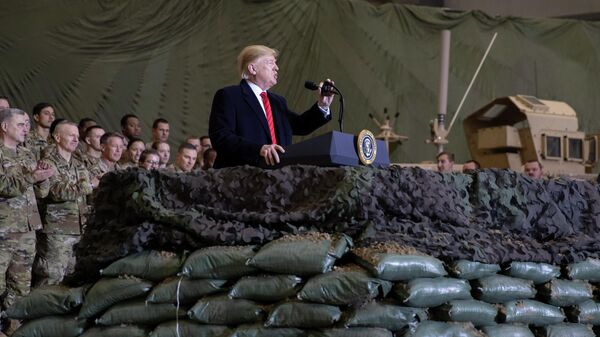 Президент США Дональд Трамп беседует с военнослужащими в Афганистане Президент США Дональд Трамп беседует с военнослужащими в Афганистане