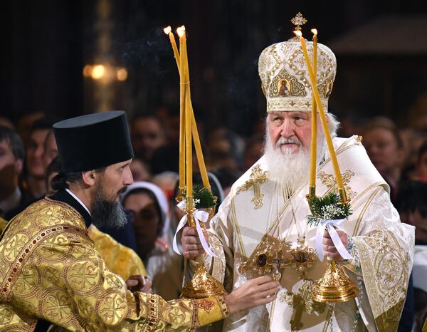 Патриарх Московский и всея Руси Кирилл во время Рождественского богослужения в храме Христа Спасителя в Москве Патриарх Московский и всея Руси Кирилл во время Рождественского богослужения в храме Христа Спасителя в Москве