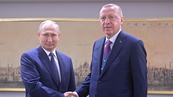 Путин и Эрдоган обсудили соблюдение режима прекращения огня в Ливии