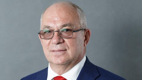 Член правления Федерации хоккея России Александр Стеблин Член правления Федерации хоккея России Александр Стеблин