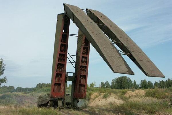 Танковый мостоукладчик МТУ-90М Танковый мостоукладчик МТУ-90М