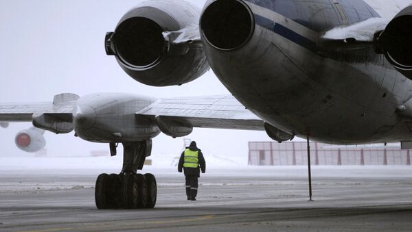 Самолет Cessna австрийских авиалиний аварийно сел накануне вечером в аэропорту Толмачево Новосибирска Самолет Cessna австрийских авиалиний аварийно сел накануне вечером в аэропорту Толмачево Новосибирска