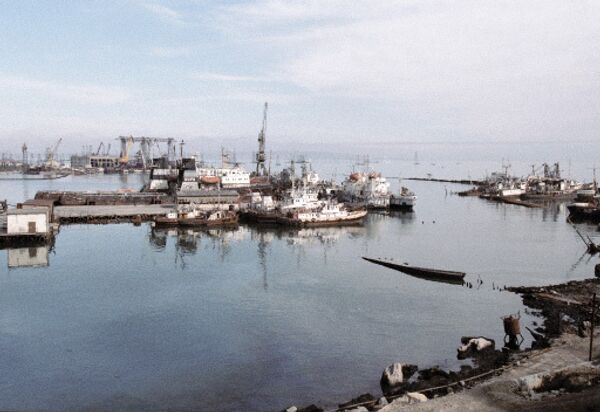 Морской порт в Баку Морской порт в Баку