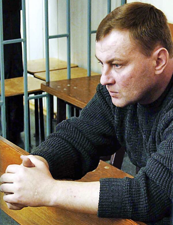 Полковник Юрий Буданов в зале суда Полковник Юрий Буданов в зале суда