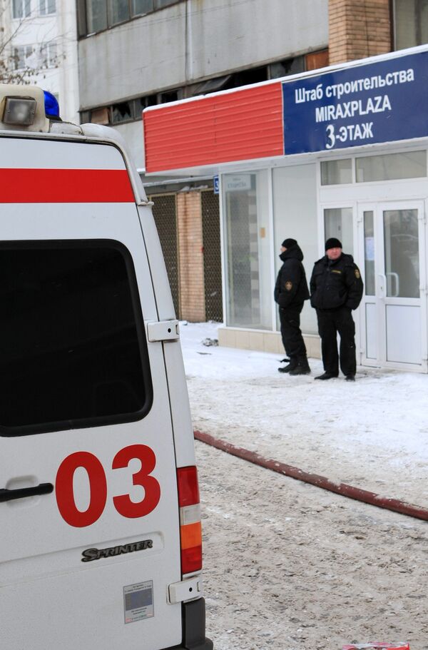 На месте пожара, произошедшего в общежитии на улице Кульнева На месте пожара, произошедшего в общежитии на улице Кульнева