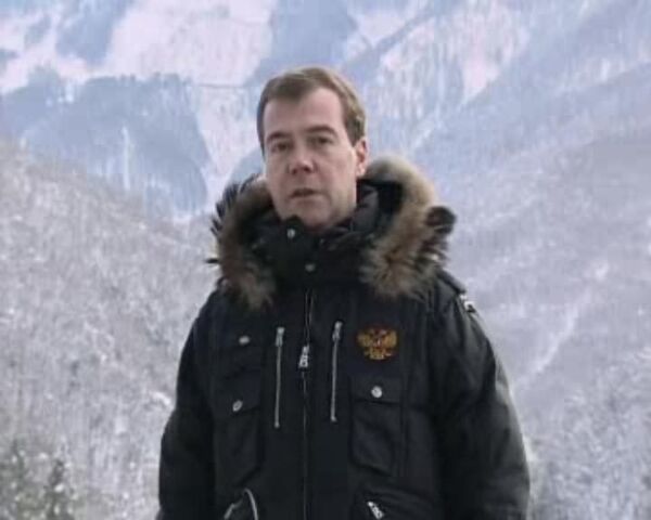 Медведев в видеоблоге: россиянам нужно учиться отдыхать Медведев в видеоблоге: россиянам нужно учиться отдыхать