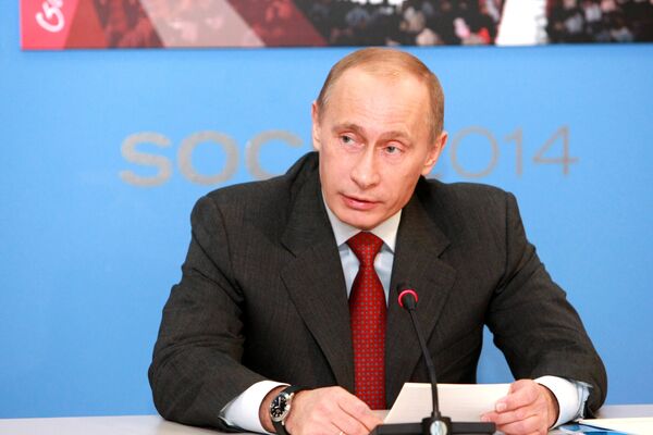 Премьер-министр РФ Владимир Путин в Едином Информационном Центре Премьер-министр РФ Владимир Путин в Едином Информационном Центре