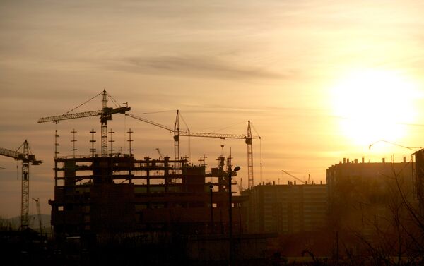 Цены на жилье в Сочи замедлили падение после снижения в 2008 году Цены на жилье в Сочи замедлили падение после снижения в 2008 году
