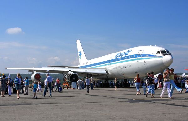 Самолет Ил-86 авиакомпании Красноярские авиалинии Самолет Ил-86 авиакомпании Красноярские авиалинии