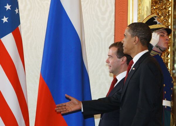 Медведев надеется на гармонию в отношениях России и США Медведев надеется на гармонию в отношениях России и США