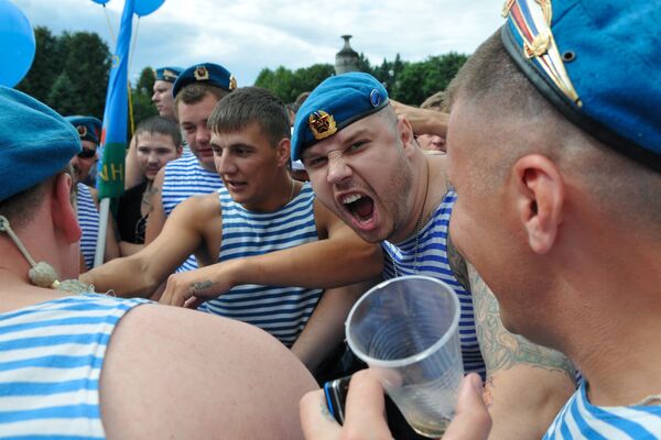 День Воздушно-десантных войск в Санкт-Петербурге День Воздушно-десантных войск в Санкт-Петербурге