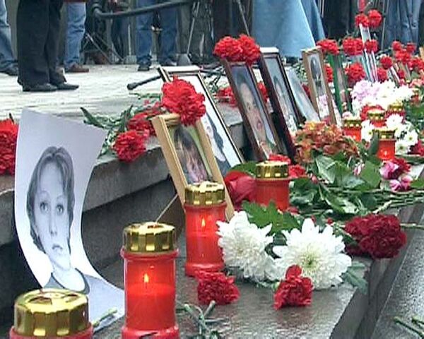 Время не лечит - родственники жертв терактов Время не лечит - родственники жертв терактов