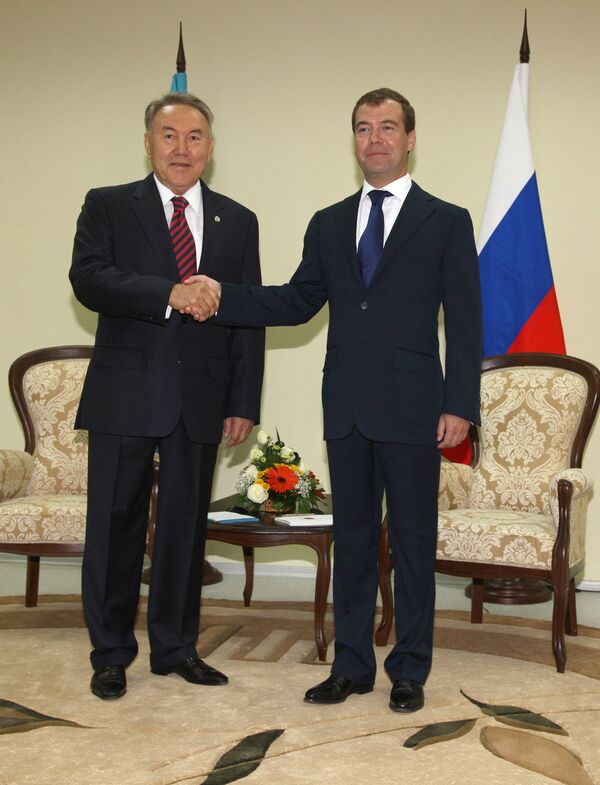 Встреча президентов России и Казахстана Дмитрия Медведева и Нурсултана Назарбаева Встреча президентов России и Казахстана Дмитрия Медведева и Нурсултана Назарбаева