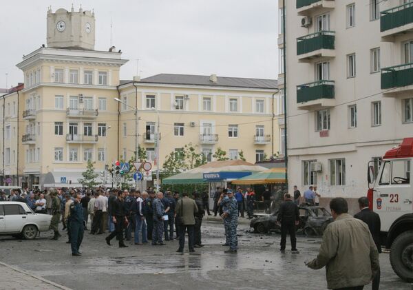 Взрыв в центре Грозного Взрыв в центре Грозного