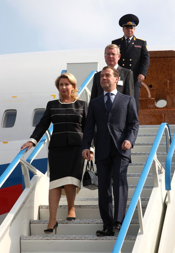Медведев вернулся в Москву после визитов в Швейцарию и США Медведев вернулся в Москву после визитов в Швейцарию и США