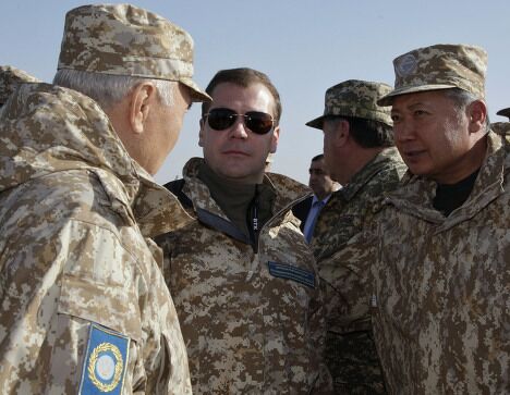 Президент Д.Медведев прибыл в Казахстан для наблюдения за учениями ОДКБ Взаимодействие- 2009 в Казахстане Президент Д.Медведев прибыл в Казахстан для наблюдения за учениями ОДКБ Взаимодействие- 2009 в Казахстане