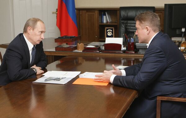 Премьер-министр РФ В.Путин провел рабочую встречу с Г.Боосом Премьер-министр РФ В.Путин провел рабочую встречу с Г.Боосом