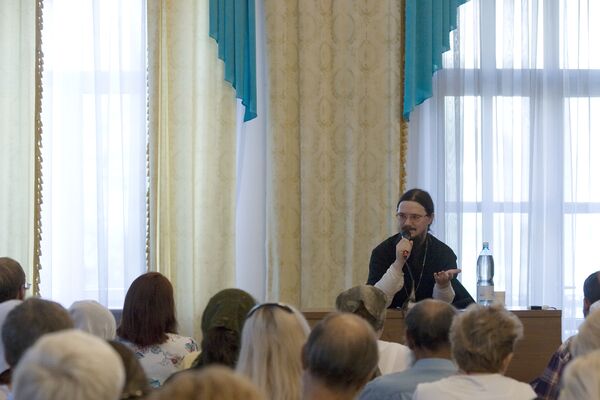 Священник Даниил Сысоев Священник Даниил Сысоев