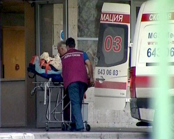 Первый пострадавший в крушении Невского экспресса доставлен в Москву Первый пострадавший в крушении Невского экспресса доставлен в Москву